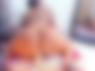 Laura Saenz's Live Sex Cam Show