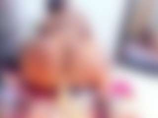 Laura Saenz's Live Sex Cam Show