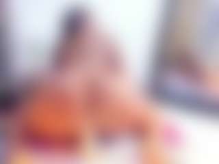 Laura Saenz's Live Sex Cam Show