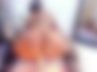 Laura Saenz's Live Sex Cam Show