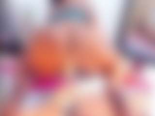Laura Saenz's Live Sex Cam Show