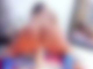 Live cam show with Laura Saenz - BBW on Uber Horny