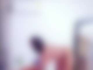 Live cam show with Laura Saenz - Ebony on StripNow | colombia