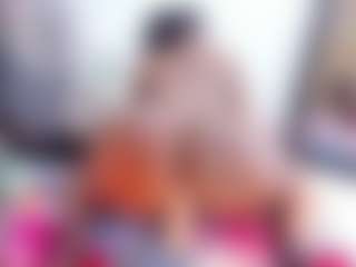 Laura Saenz's Live Sex Cam Show