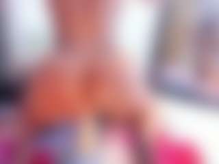 Laura Saenz's Live Sex Cam Show