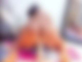 Laura Saenz's Live Sex Cam Show