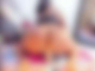 Laura Saenz's Live Sex Cam Show