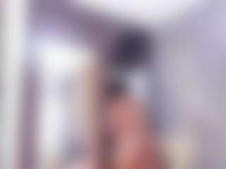 Laura Saenz's Live Sex Cam Show