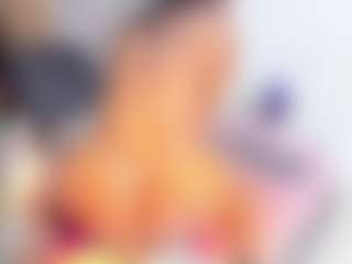 Laura Saenz's Live Sex Cam Show