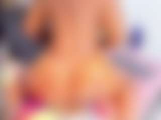 Laura Saenz's Live Sex Cam Show