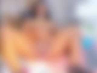 Laura Saenz's Live Sex Cam Show
