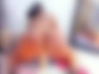 Laura Saenz's Live Sex Cam Show