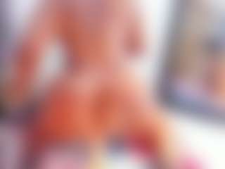Laura Saenz's Live Sex Cam Show