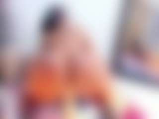 Laura Saenz's Live Sex Cam Show
