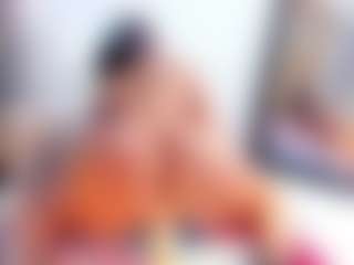 Laura Saenz's Live Sex Cam Show