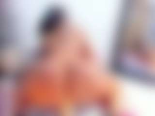 Laura Saenz's Live Sex Cam Show