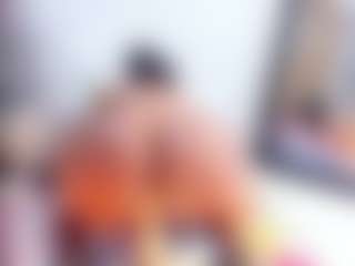 Laura Saenz's Live Sex Cam Show