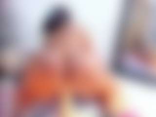 Laura Saenz's Live Sex Cam Show