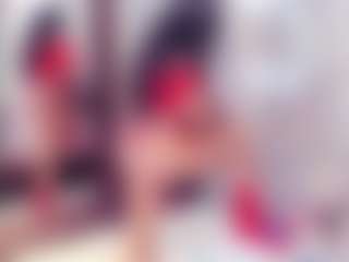 Laura Saenz's Live Sex Cam Show