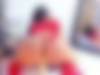 Laura Saenz's Live Sex Cam Show