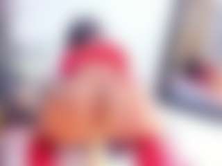 Laura Saenz's Live Sex Cam Show