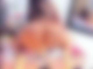 Laura Saenz's Live Sex Cam Show