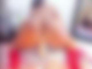 Laura Saenz's Live Sex Cam Show