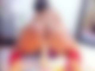 Laura Saenz's Live Sex Cam Show