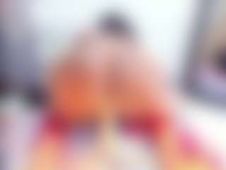 Laura Saenz's Live Sex Cam Show