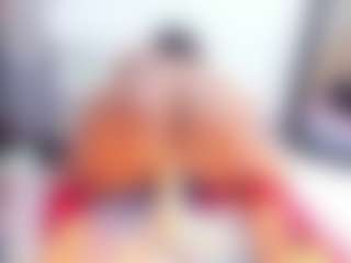 Laura Saenz's Live Sex Cam Show