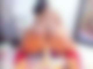 Laura Saenz's Live Sex Cam Show