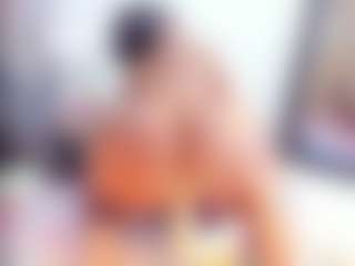 Laura Saenz's Live Sex Cam Show