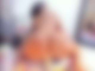 Laura Saenz's Live Sex Cam Show