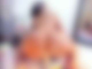 Laura Saenz's Live Sex Cam Show