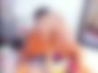 Laura Saenz's Live Sex Cam Show