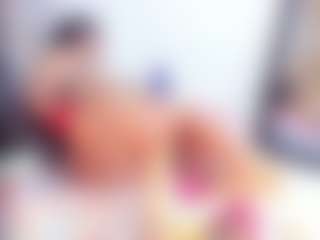 Live cam show with Laura Saenz - Shaved on Gym Cam Girls