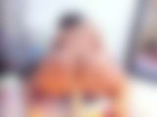 Laura Saenz's Live Sex Cam Show
