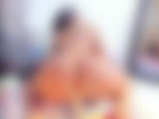 Laura Saenz's Live Sex Cam Show