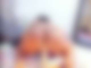 Laura Saenz's Live Sex Cam Show