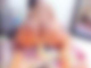 Laura Saenz's Live Sex Cam Show