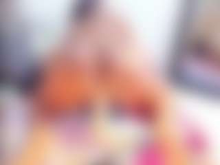 Laura Saenz's Live Sex Cam Show