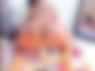 Laura Saenz's Live Sex Cam Show