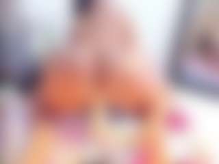 Laura Saenz's Live Sex Cam Show