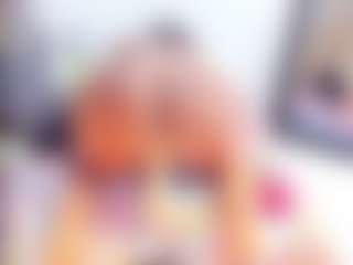 Laura Saenz's Live Sex Cam Show