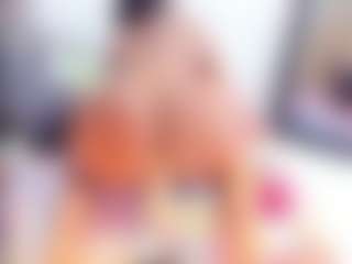 Laura Saenz's Live Sex Cam Show
