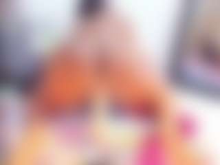 Laura Saenz's Live Sex Cam Show