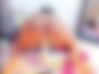 Laura Saenz's Live Sex Cam Show