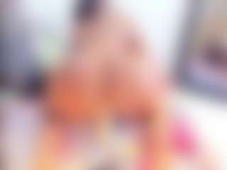 Laura Saenz's Live Sex Cam Show