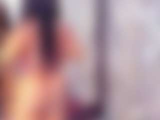 Laura Saenz's Live Sex Cam Show