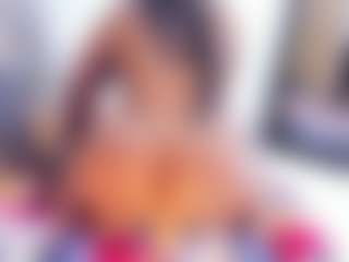 Laura Saenz's Live Sex Cam Show